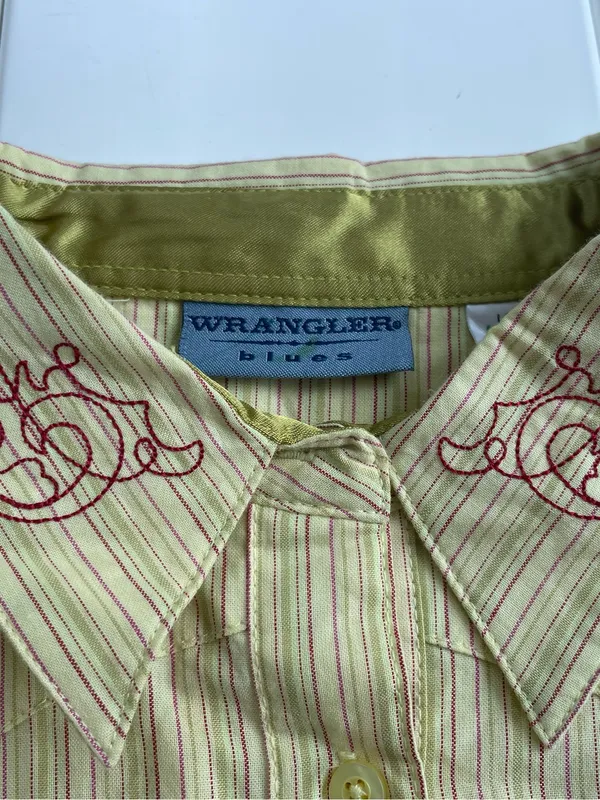 Vintage Wrangler Blues Western Button Down Blouse, Size M - Image 3