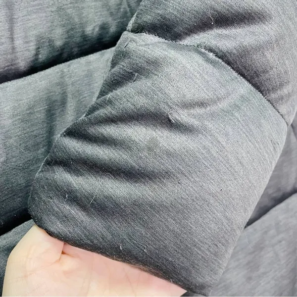 Uniqlo Gray Puffer Hooded Jacket - Image 5