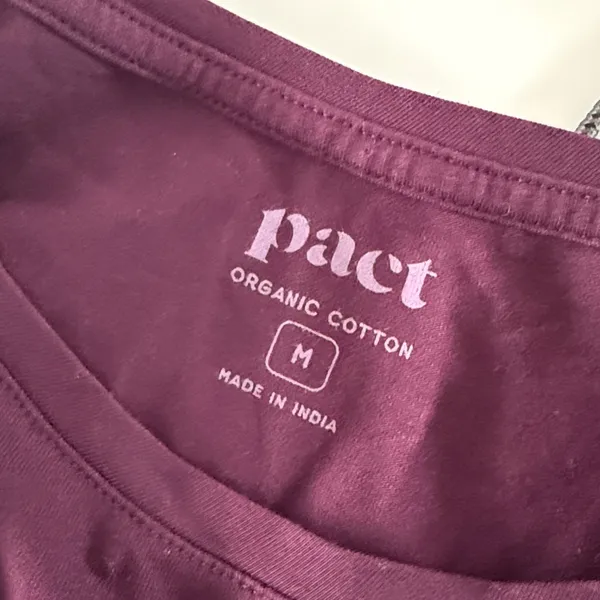 Pact Women's Short-Sleeve Crewneck Tee in Deep Plum Relaxed Fit T shirt medium - Image 3