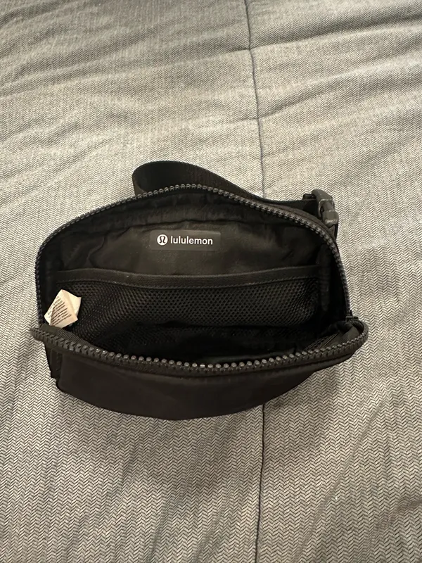 Black Lululemon Belt Everywhere Bag 1L - Image 3