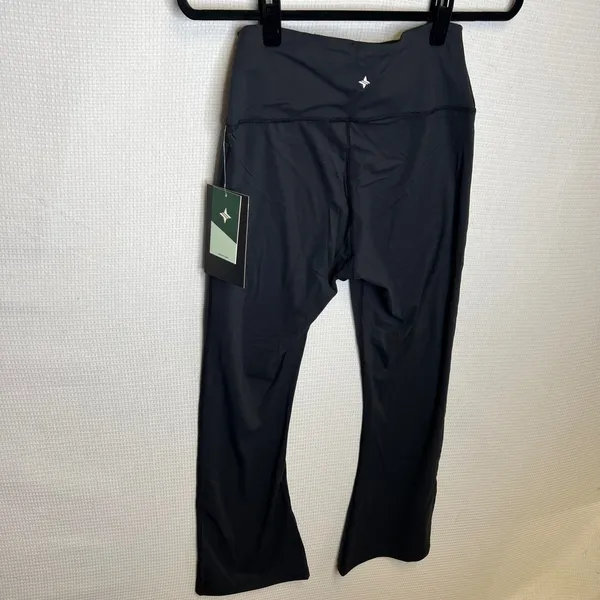 Tuckernuck‎ Black High Rise Compression Millie Yoga Flare Leggings Size M NEW - Image 2