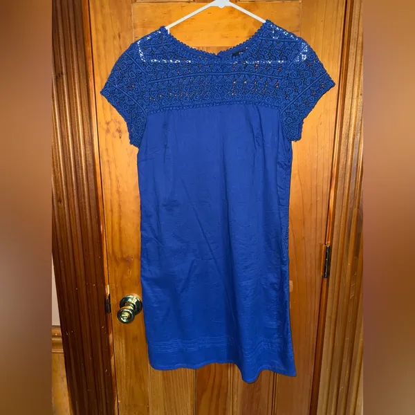 GAP Royal Blue Crochet Yoke Shift Dress Women’s Size S Short Sleeve Boho - Image 2