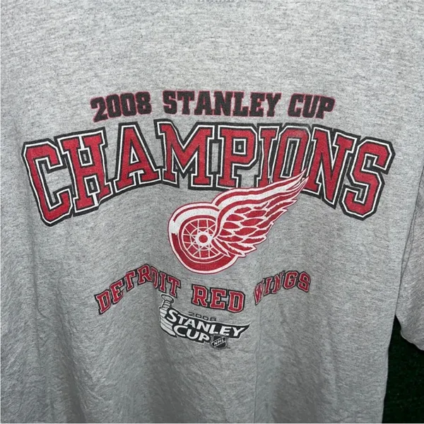 Vintage Y2K Detroit Red Wings Tee - Image 2