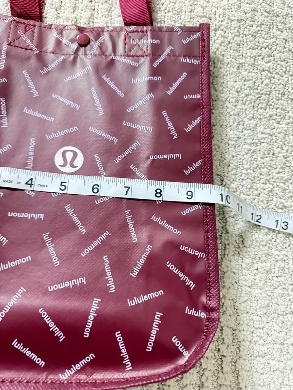 Lululemon Burgundy Reusable Shopper Tote Bag Holiday Limited Edition Small Logo - Image 5