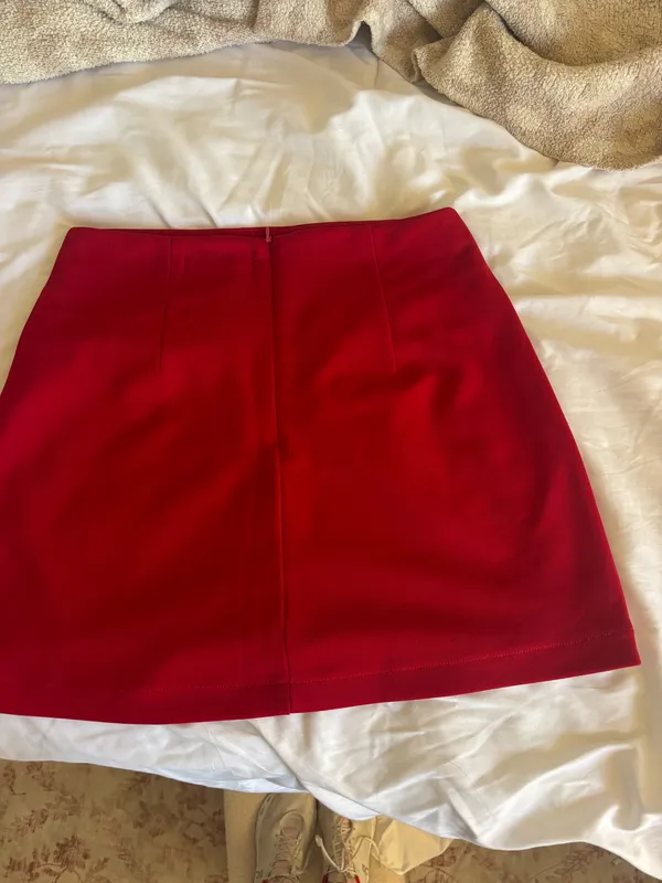 Red Skirt - Image 2