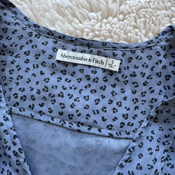 Abercrombie & Fitch Long Sleeve Blue Leopard Print Bodysuit - Size S - Image 4