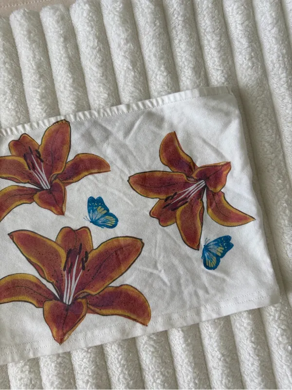 Edikted White Tube Top with Orange Lilies and Blue Butterflies - Image 3
