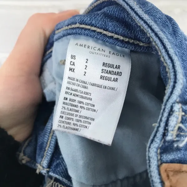 American Eagle High Rise Distressed Mom Jean Size 2 - Image 11