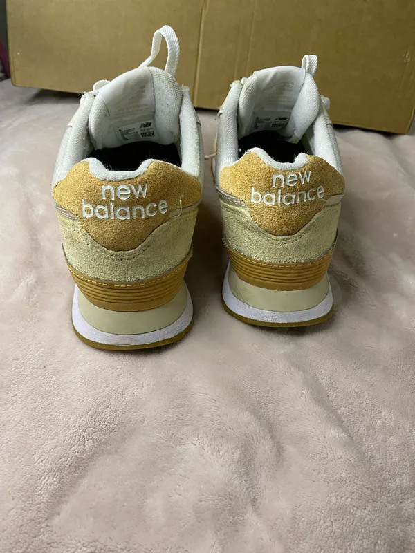 New Balance 574 Women Sneakers Shoes Size 8 - Image 3