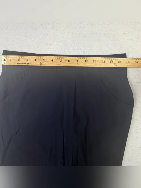 Columbia Sportswear Women Capri Pants Black Size M Outdoor Hiking Travel - Image 8