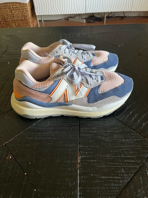 New Balance Women’s 57/40 Sneakers in Purple Haze/Night Air Size 9 - Image 4