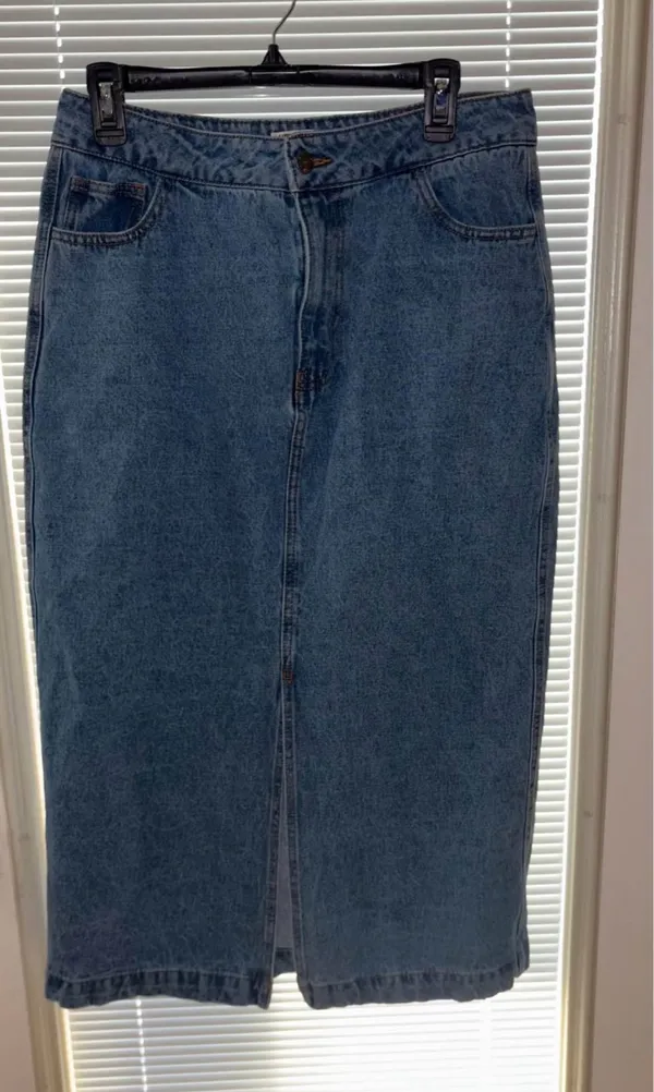 Velvet Heart High Waist Denim Maxi Skirt With Seam Detail And Front Slit - Large - Image 2