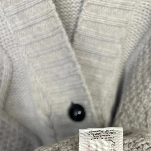 Venus Gray Cable Knit Button Front Cardigan‎ Size Small - Image 6