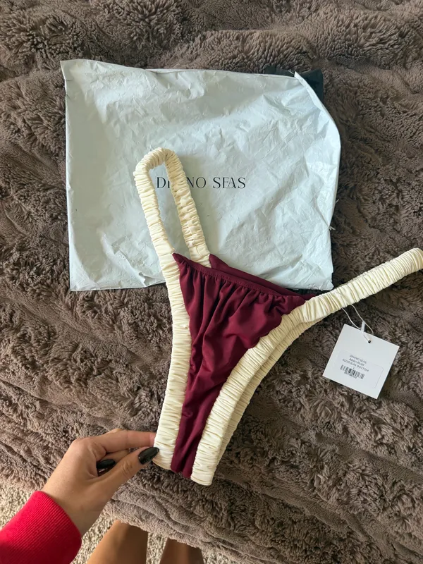 Divino Seas Bikini Bottom Red Size L - Image 3