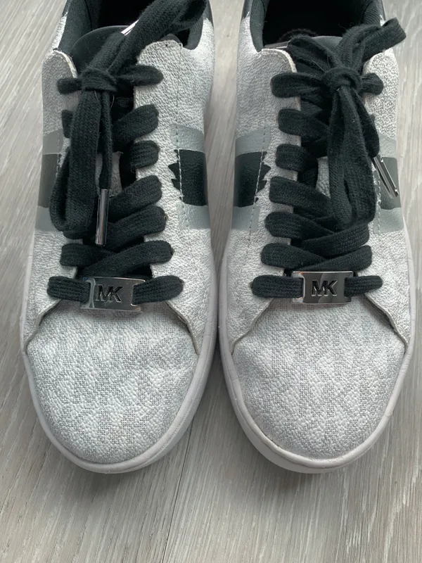 Michael Kors Sneakers - Image 4