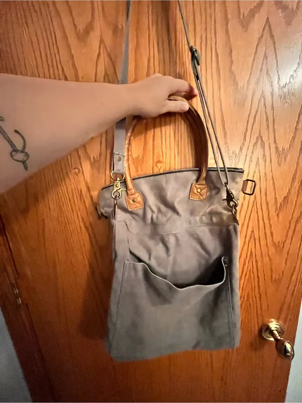 Mona B Gray Canvas Shoulder Bag with Brown Leather Handles - Image 3