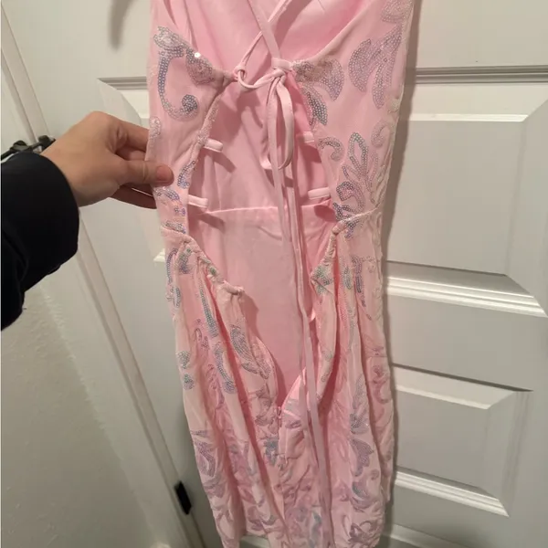 Formal Pink Sequined Embroidered Dress - Image 5