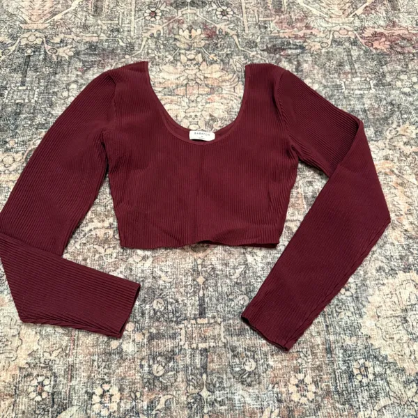 Aritzia Babaton Sculpt Knit Scoopneck Longsleeve‎ – Burgundy Maroon – Size M - Image 2