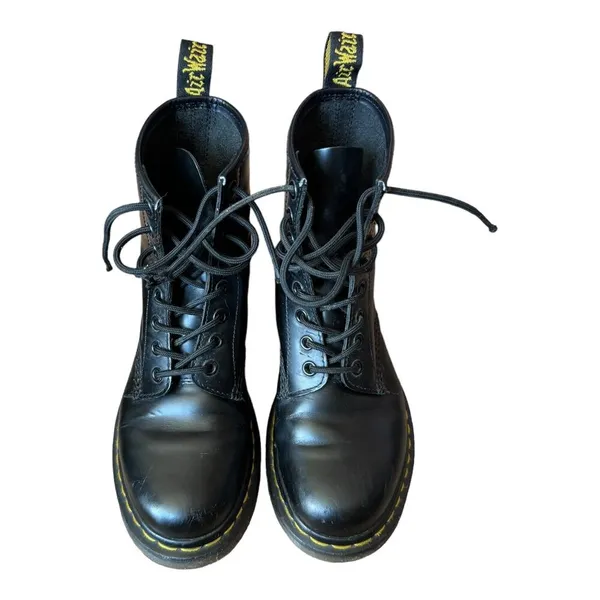 DR MARTENS 1460 Smooth Leather Lace Up Boots Black Ladies size 6 - Image 4
