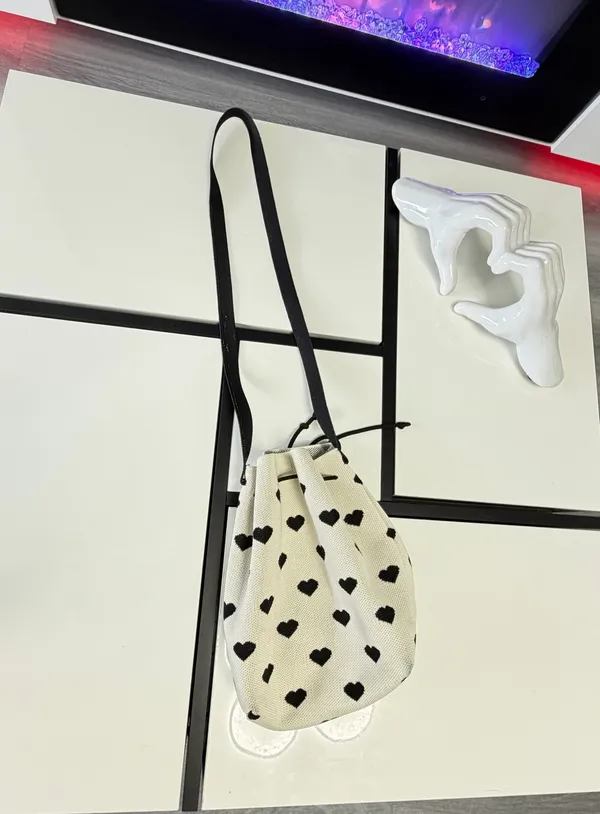 Knit Heart Pattern Drawstring Bucket Crossbody Bag 🖤✨ White - Image 7