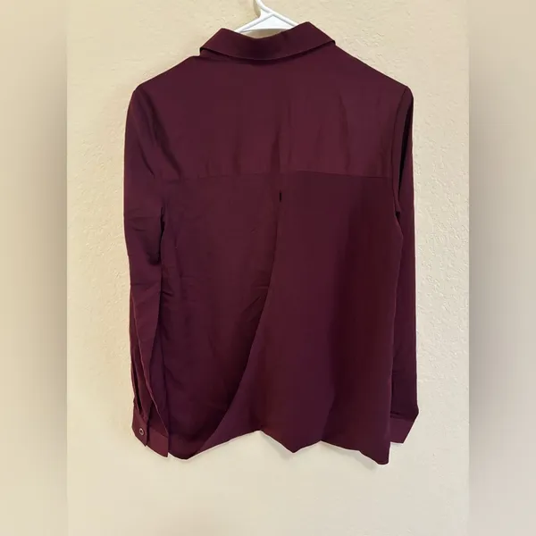 NWOT LIRA Maroon Button up Blouse Red - Image 4