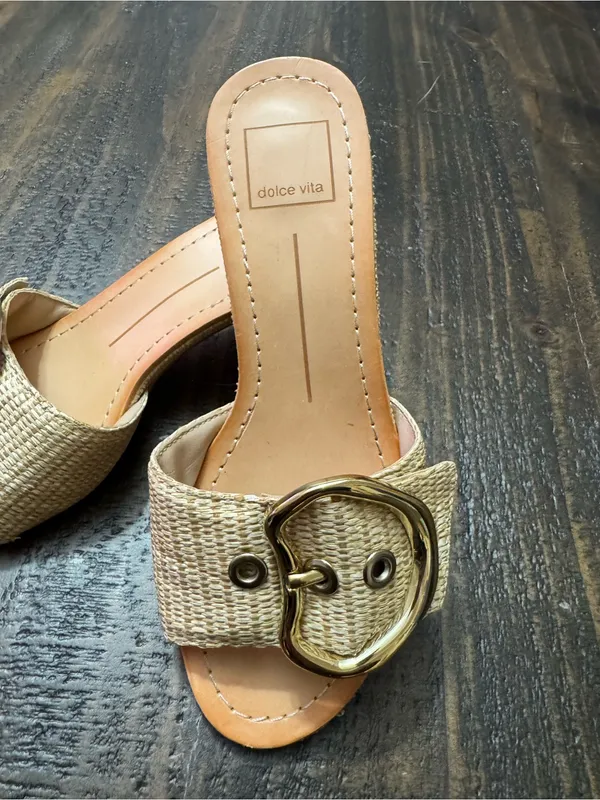 Dolce Vita Block Heel Sandals Tan Size 6 - Image 2