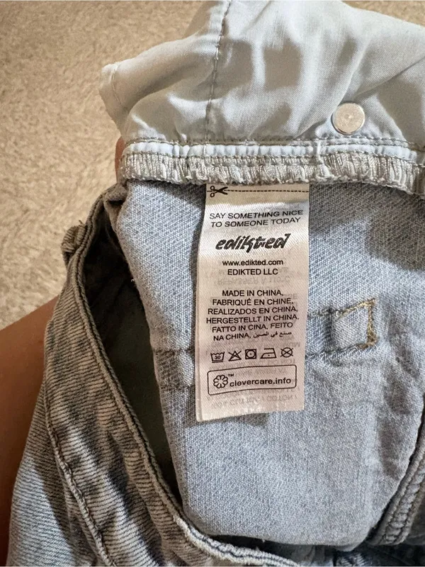 Edikted Light Blue Rolled-Hem Denim Shorts - Image 4