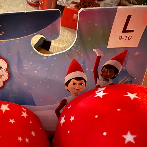 Size 9!women’s elf on the shelf‎ slippers - Image 4
