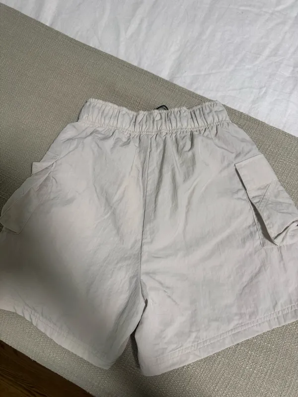 Nike Cargo Shorts - Image 3