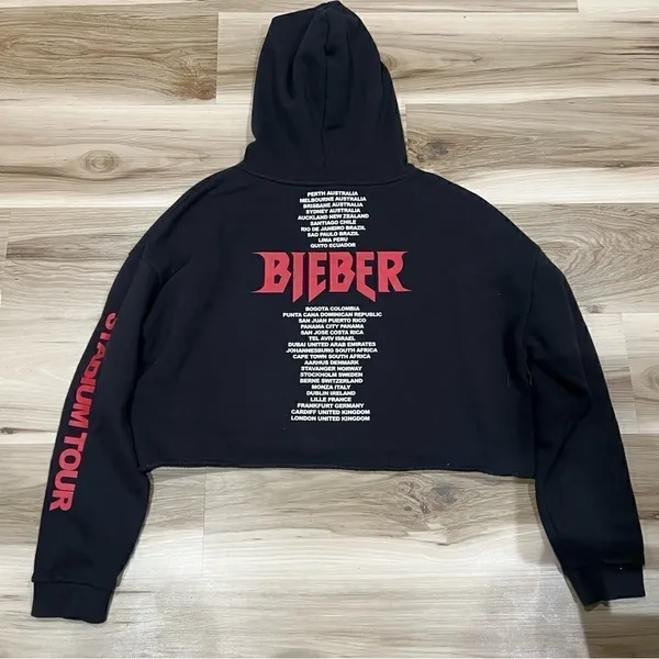 Justin Bieber Purpose Stadium Tour Crop Top Hoodie Women’s Large - Image 3