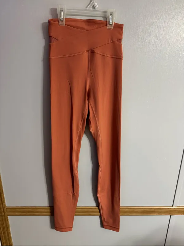 Lululemon Yoga High Rise Leggings in Peach Orange Size 2 - Image 8
