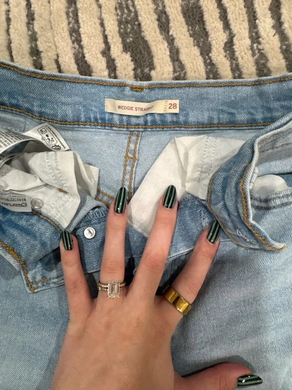 Levi’s Wedgie Straight - Image 4