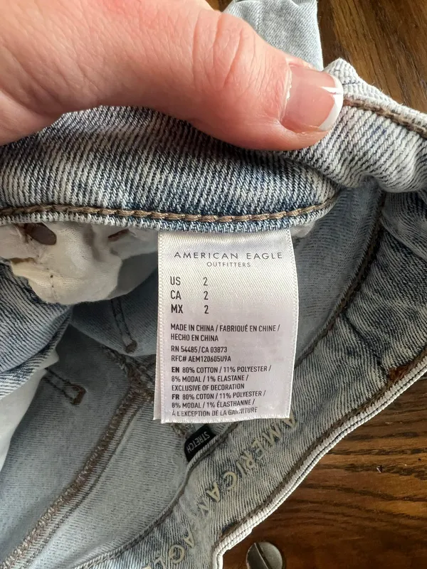 American Eagle Outfitters - Image 3