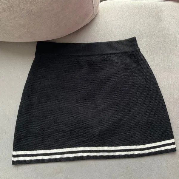 Alo Yoga Tennis Club Sweater Knit Skirt Black/Ivory S - Image 6