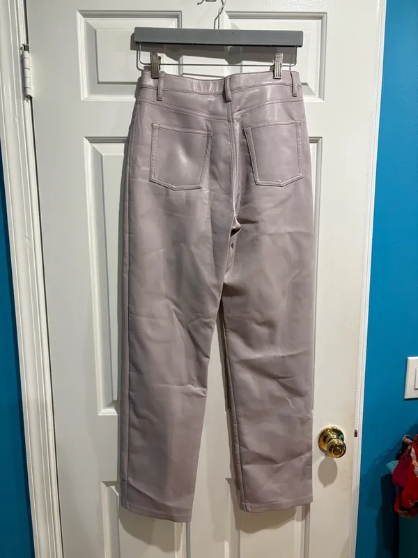 Aritzia Wilfred Melina Pants faux leather straight leg sz 6 new NWOT lavender - Image 4