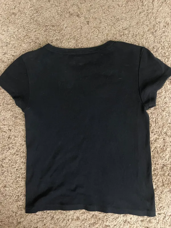 Brandy Melville T-shirt - Image 4