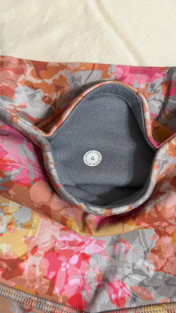 Lululemon Leggings Align with pockets  - Image 4