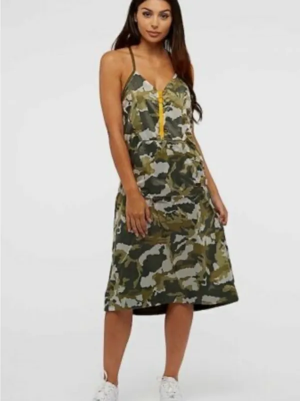 Nike NSW Woven Camo Dress Size XS Sporty - Image 2