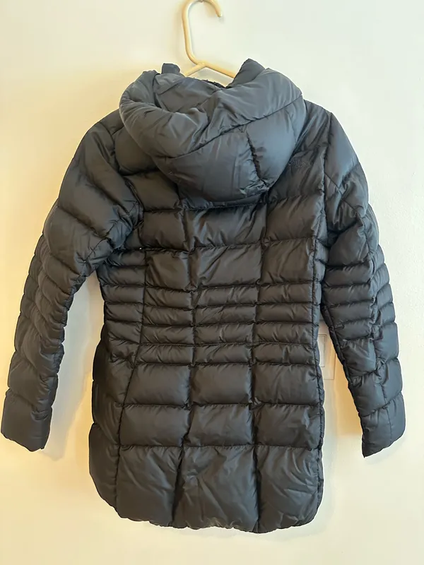 Women’s North Face jacket - Image 2