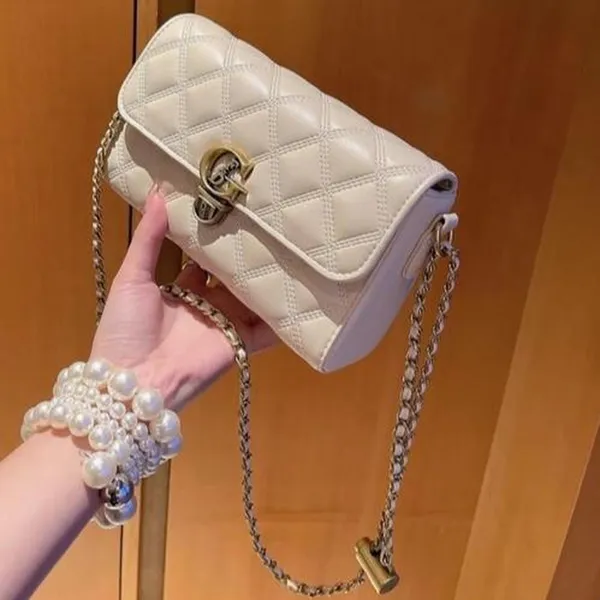 & Other Stories Crossbody Bag With Gold Hardware - Image 4