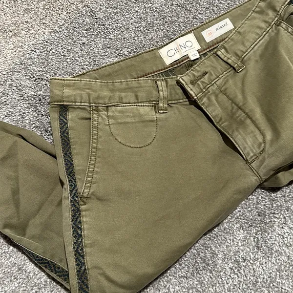 Chino by Anthropologie Relaxed Fit Chino Pants size‎ 25 - Image 6