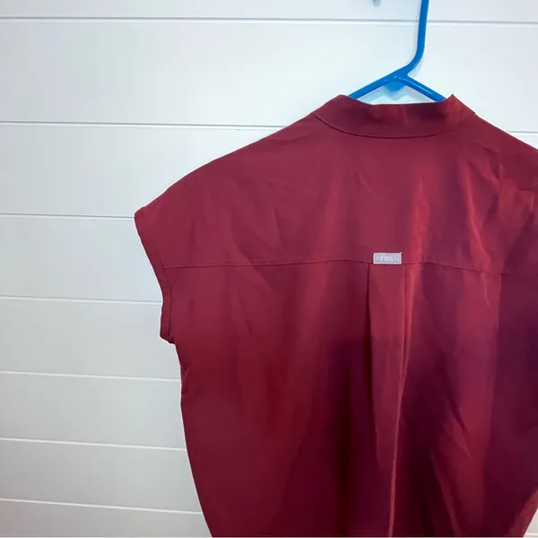 Figs Rafaela top Burgundy Size oversized XS Nursing Scrub Top Only - Image 8