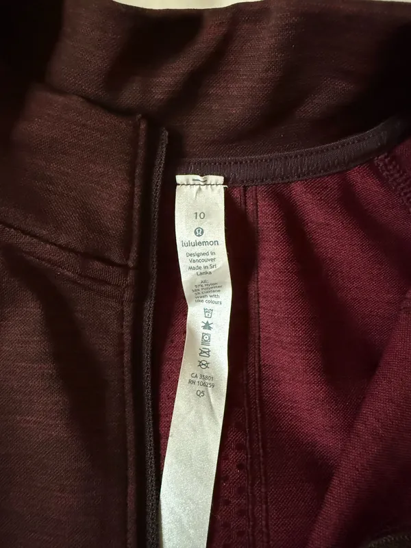 Lululemon Jacket Full-Zip - Image 2