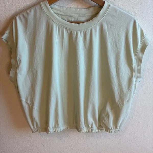 Lululemon Kohlrabi Green Wide Sleeve Gathered Hem T-Shirt Top Medium? - Image 2