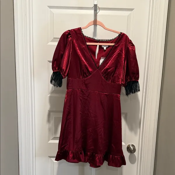 Kit‎ + Sky Red Satin Puff Sleeve Mini Dress Size Small Juniors NWT Whimsigoth - Image 3