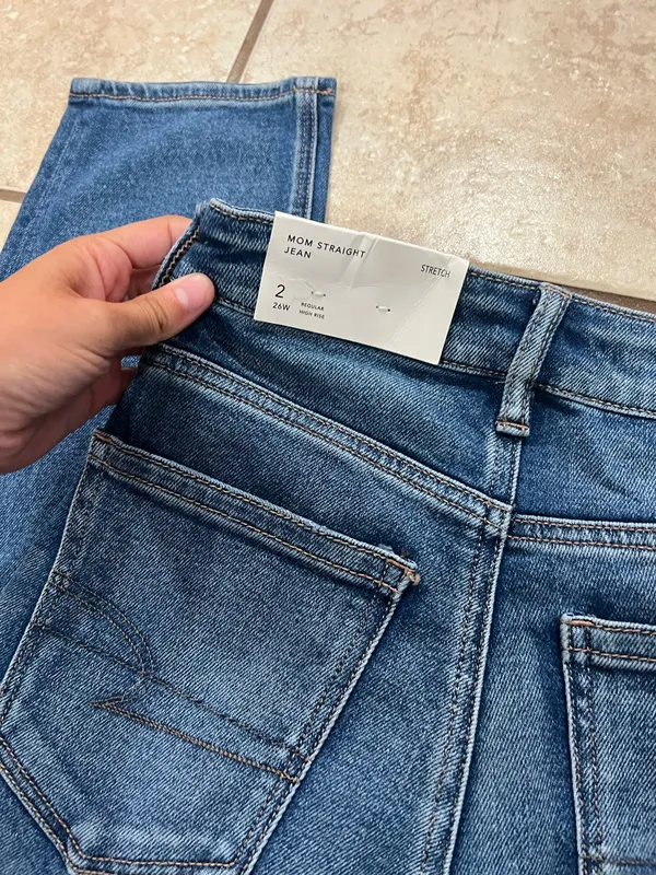 American Eagle Jeans - Image 3