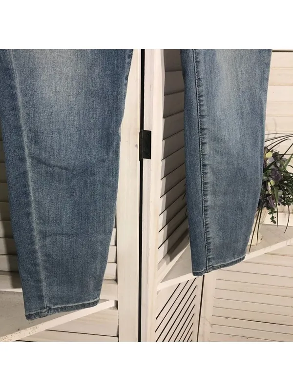 Levi's Denizen Light Blue Skinny Stretchy Jeans Size 28 - Image 4
