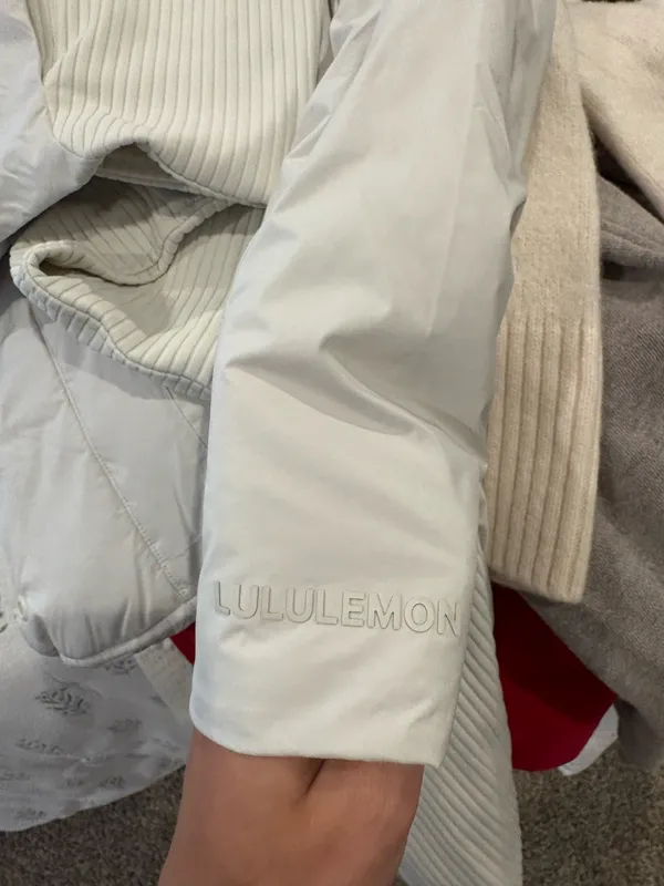 Lululemon jacket - Image 5