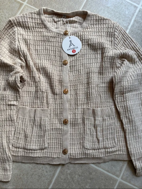 Women's Cream Button - Image 5
