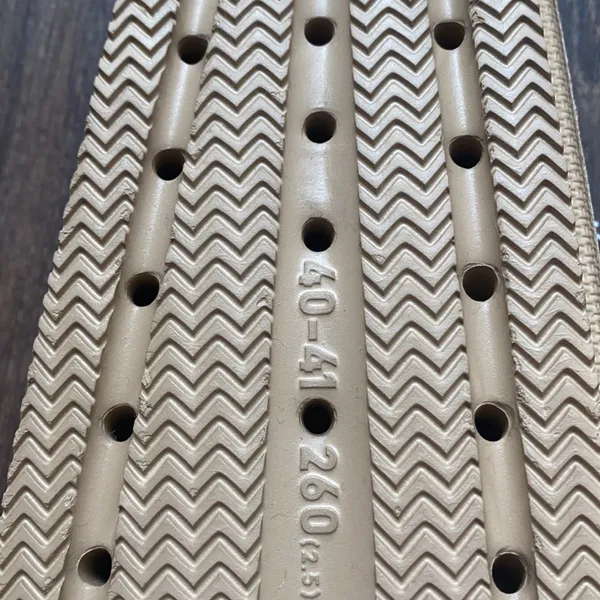 Cloud Slippers in Tan Size 9 - Image 4